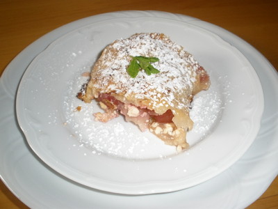 Topfen - Kirschstrudel Rezept