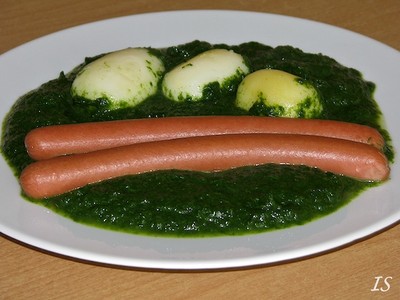 Cremespinat mit Frankfurter Rezept