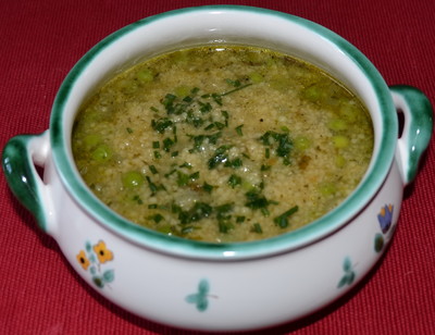 Couscous-Suppe mit Erbsen Rezept