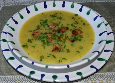 Kartoffelcremesuppe mit gebratenen Champignons Rezept