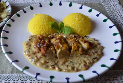 Hendlfilet mit Pinienkernsauce Rezept