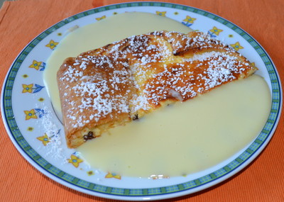 Süßer Topfenstrudel Rezept