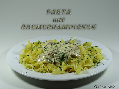 Pasta mit Cremechampignons Rezept