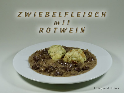 Zwiebelfleisch mit Rotwein Rezept