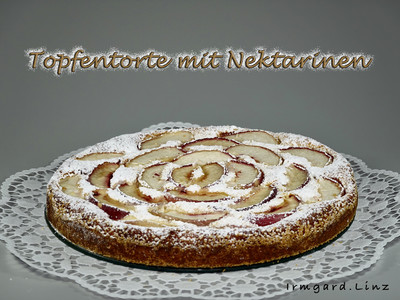 Topfentorte mit Nektarinen Rezept