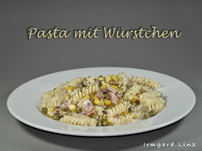 Pasta mit Würstchen Rezept