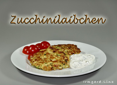 Zucchinilaibchen mit Haferflocken Rezept