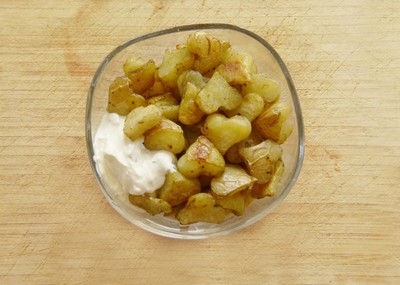 Potatoe Hearts mit Schnittlauchdip Rezept