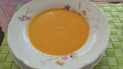 Karotten-Kokos-Suppe mit Ingwer Rezept