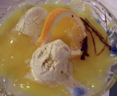 Geeiste Orangencreme mit Vanilleeis Rezept