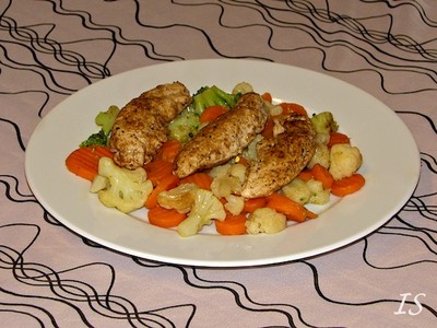 Hühnerbrüstchen auf Gemüse Rezept