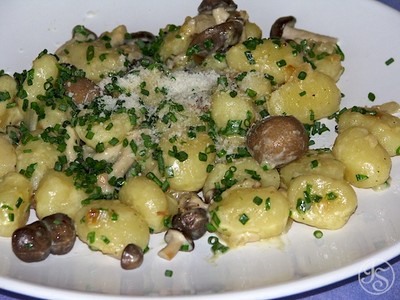 Gnocchi mit Buchenraslingen Rezept