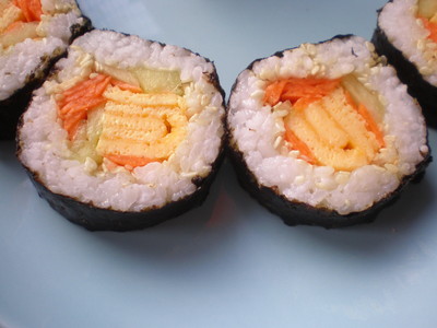 Maki-Sushi with Tamagoyaki (Sushi mit Omelett) Rezept