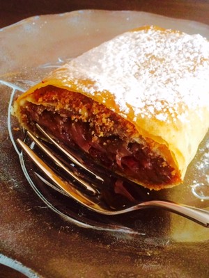 Apfelstrudel irgendwie anders Rezept