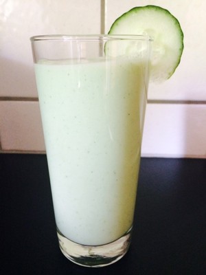 Smoothie von der Avocado und Gurke Rezept