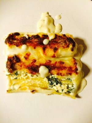 CANNELLONI mit Ricotta-Spinat Füllung Rezept