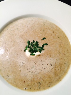 Suppe von Creme-Champignons Rezept