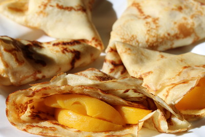 Crêpes mit Pfirsichen Rezept