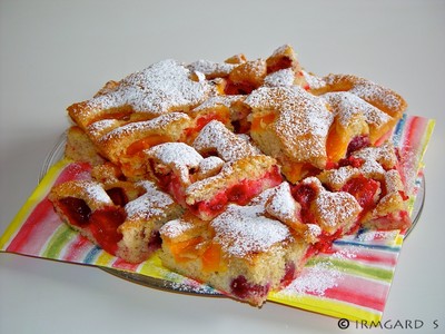 Flaumiger Obstkuchen Rezept