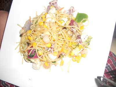 Gebratene Spaghetti mit Meeresfrüchten Rezept