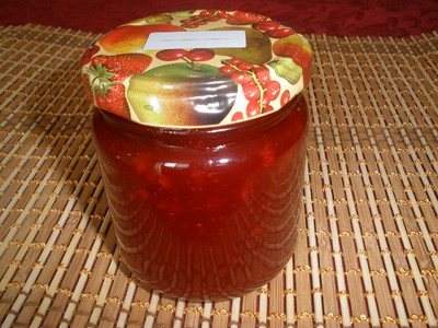 Erdbeermarmelade mit Hollunderblüten  Rezept