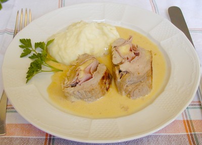 Gefülltes Schweinsfischerl á la Cordon bleu Rezept