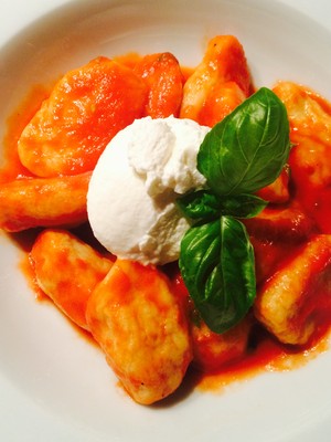 Einfache Gnocchi mit Tomatensauce  Rezept