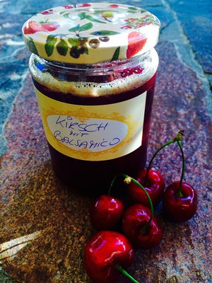 Kirsch Marmelade mit Balsamico  Rezept