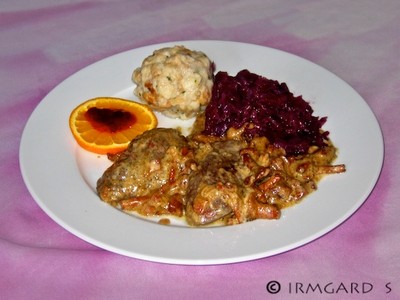 Hirschschnitzel in Eierschwammerlsosse Rezept