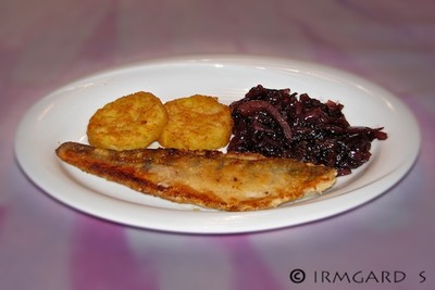 Zander mit Zwiebelconfit Rezept