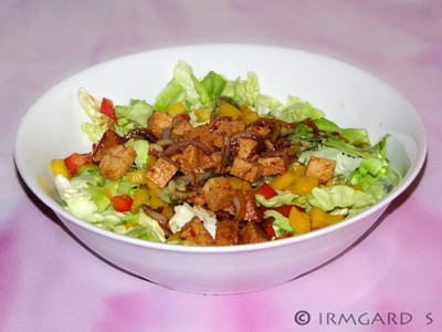 Chilitofusalat Rezept