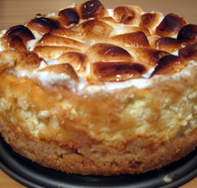 Käse-Apfel-Kuchen mit Marshmellow-Kruste Rezept