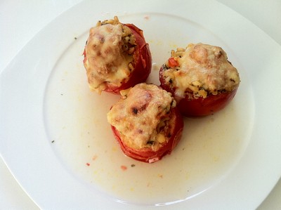 Tomaten mit Quinoa gefüllt und mit Käse überbacken Rezept