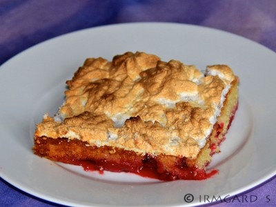 Ribiselkuchen mit Schneehaube Rezept