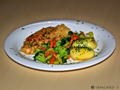 Rotbarschfilet in der Mandelhülle Rezept