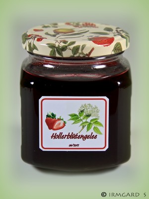 Hollerblütengelee mit Erdbeeren Rezept