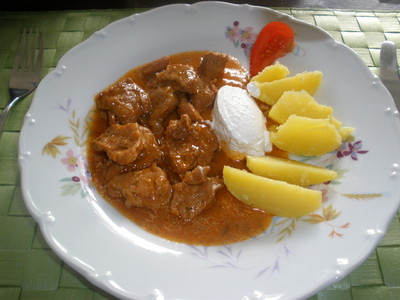 Paprika - Pörkölt  Rezept