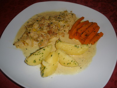 Pangasius in Weißwein - Lauch - Soße Rezept