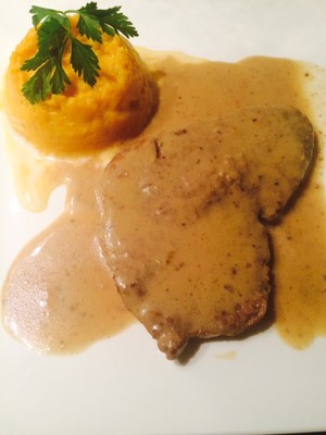 Rindsschnitzerl in Rotweinsauce Rezept