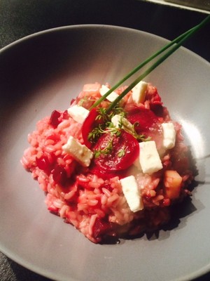 Rote Rüben Risotto mit Apfel Rezept