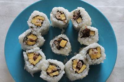 Sushi mit Sardine und Omelett Rezept