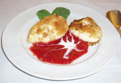 Topfennockerl mit Erdbeersauce Rezept