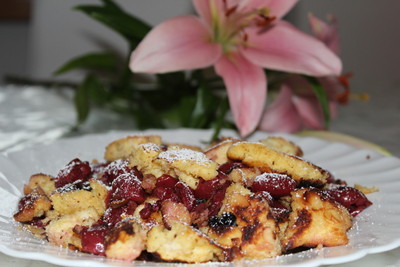 Topfenschmarrn mit Weichseln Rezept