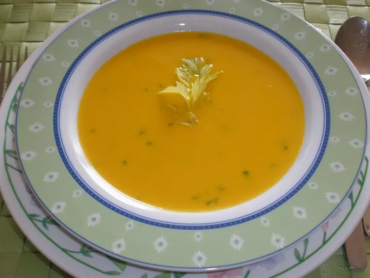 Karotten  Ingwer Suppe