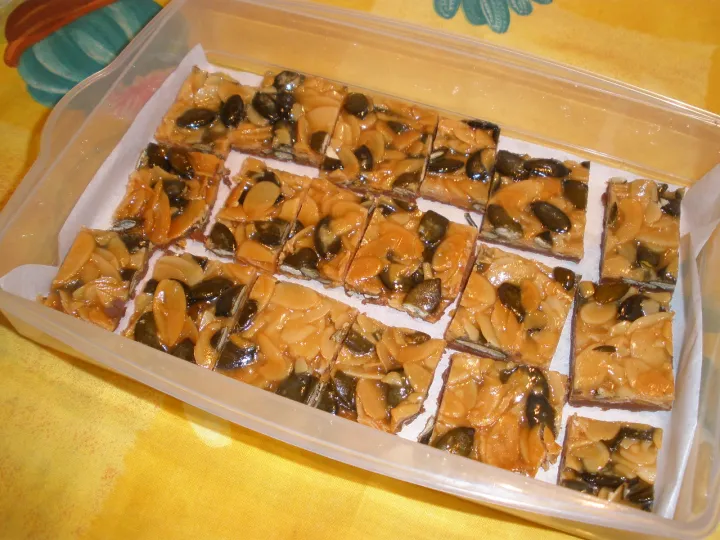 Mandelflorentiner mit Kürbiskernen