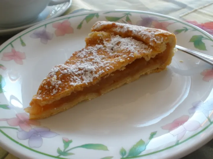 Gedeckter Apfelkuchen