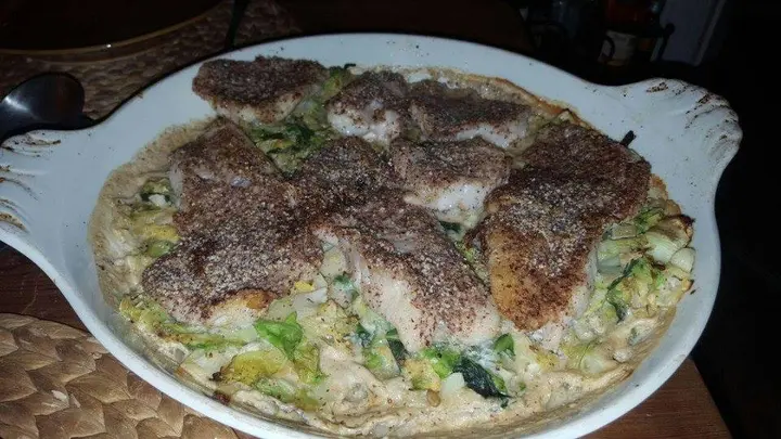 Rotbarschfilet mit Mandelkruste auf Spitzkohl