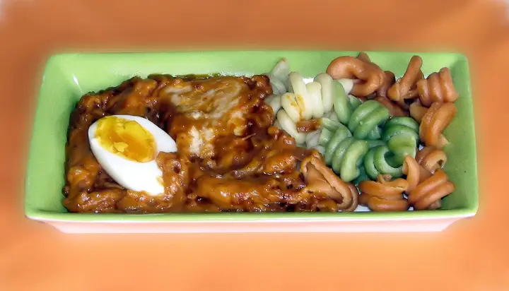 Hühnchen-Zwiebel-Topf  aus Äthiopien