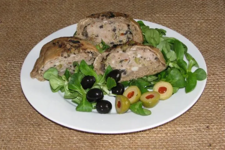 Hackfleisch – Biskuits mit Oliven