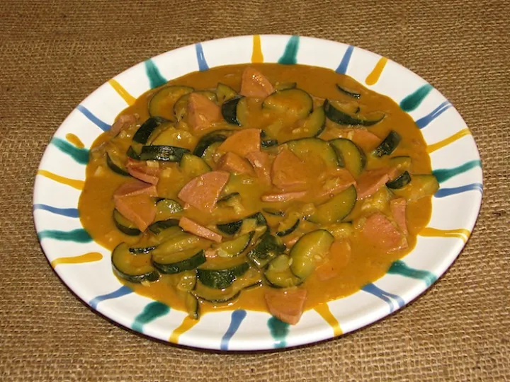 Zucchini-Gulasch